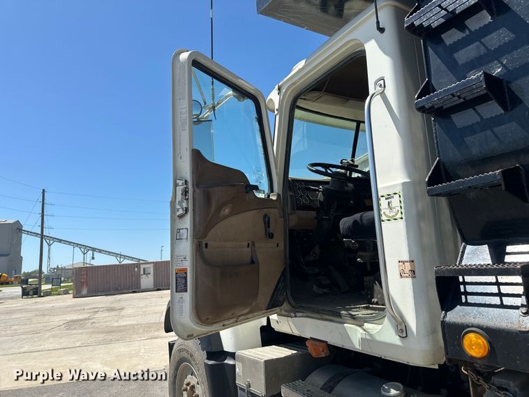 image for item EW1998 2007 Mack CV713 dump truck