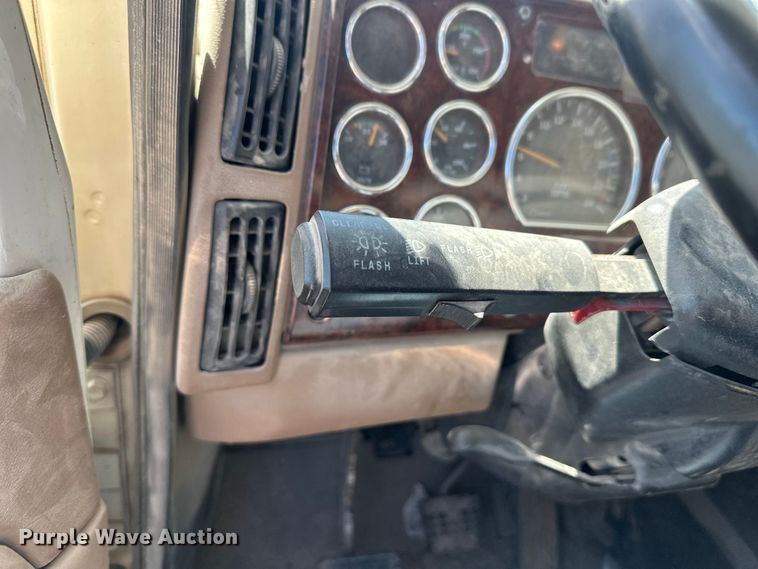 image for item EW1998 2007 Mack CV713 dump truck