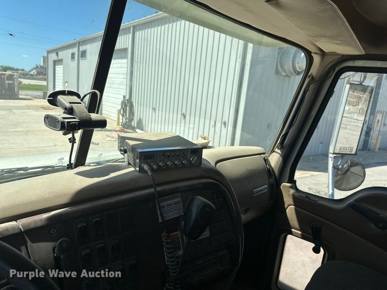 image for item EW1998 2007 Mack CV713 dump truck