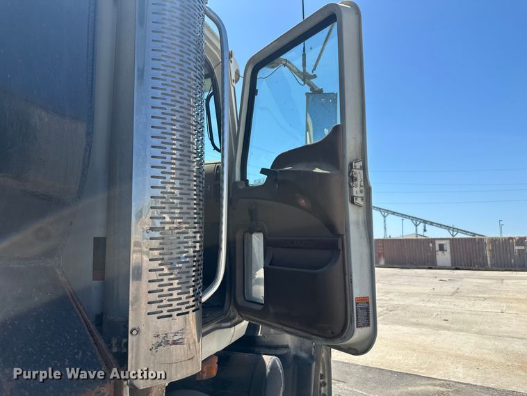 image for item EW1998 2007 Mack CV713 dump truck