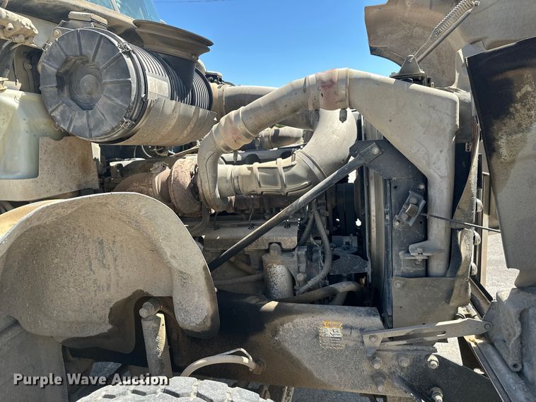 image for item EW1998 2007 Mack CV713 dump truck