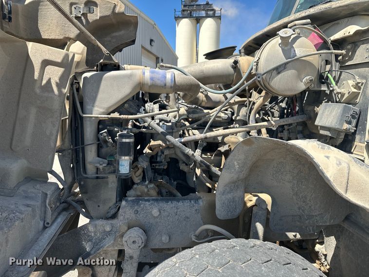 image for item EW1998 2007 Mack CV713 dump truck