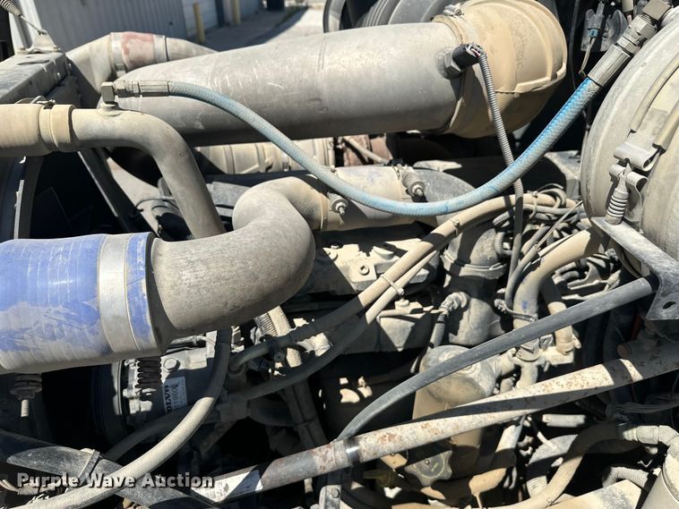 image for item EW1998 2007 Mack CV713 dump truck