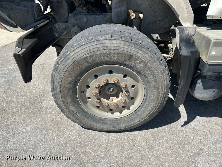 image for item EW1998 2007 Mack CV713 dump truck