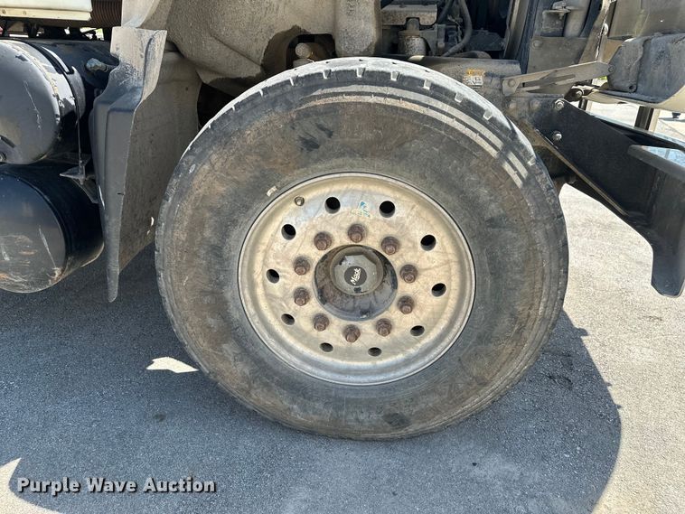 image for item EW1998 2007 Mack CV713 dump truck