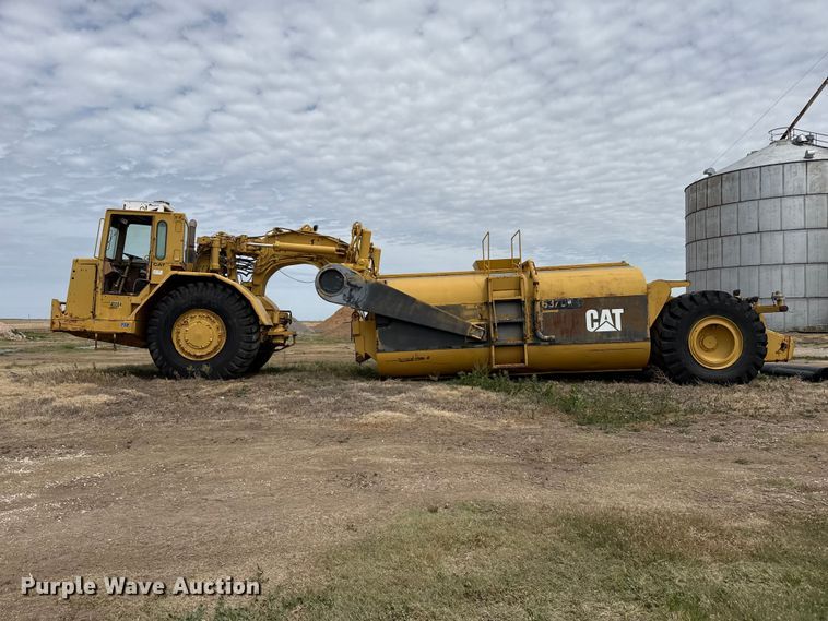 image for item EW4493 1978 Caterpillar 637D water wagon