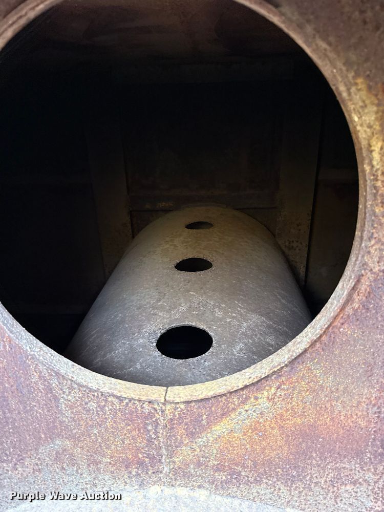 image for item EW4493 1978 Caterpillar 637D water wagon
