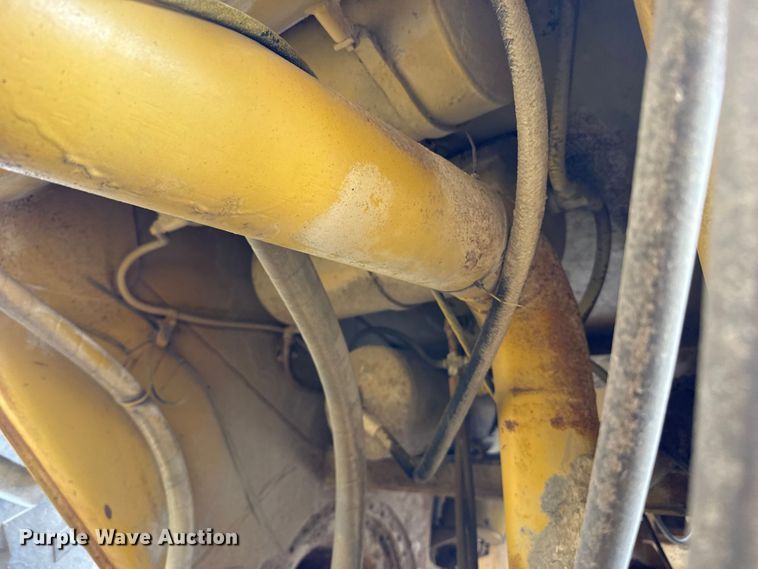 image for item EW4493 1978 Caterpillar 637D water wagon
