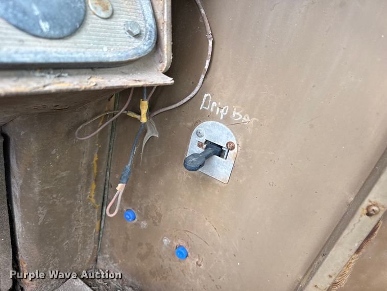 image for item EW4493 1978 Caterpillar 637D water wagon