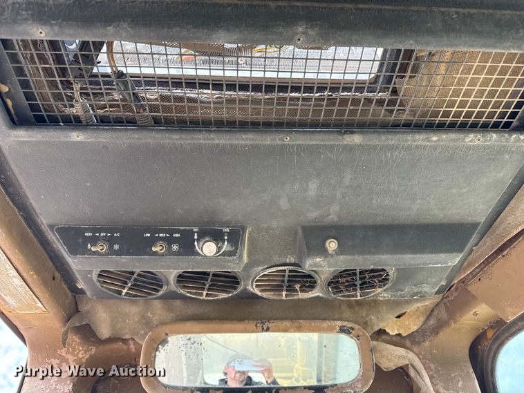 image for item EW4493 1978 Caterpillar 637D water wagon