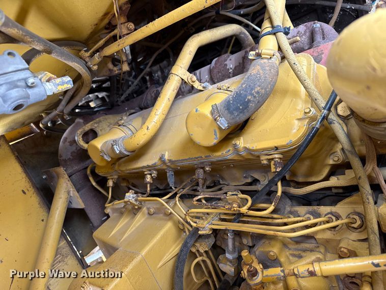 image for item EW4493 1978 Caterpillar 637D water wagon