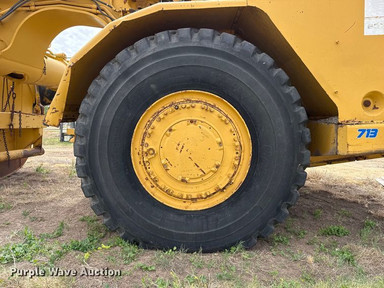 image for item EW4493 1978 Caterpillar 637D water wagon