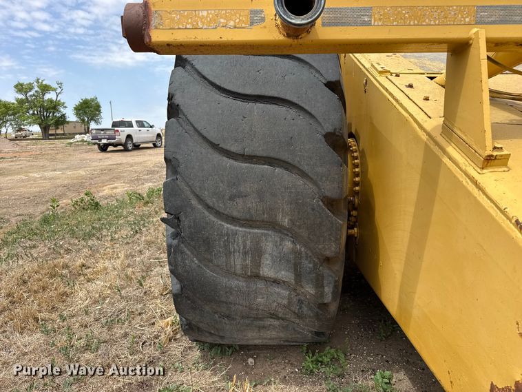 image for item EW4493 1978 Caterpillar 637D water wagon