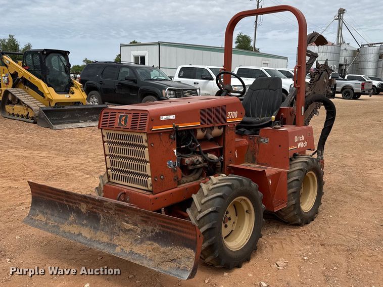 image for item EW4494 2003 Ditch Witch 3700 trencher