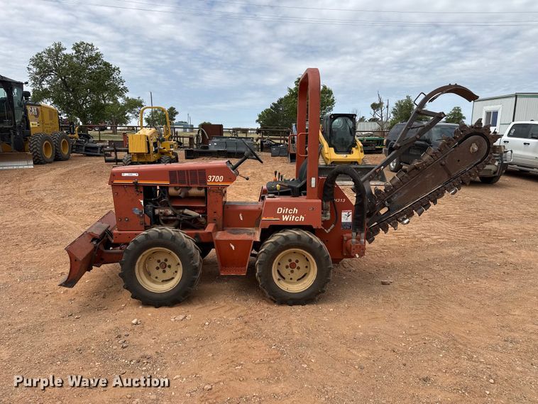 image for item EW4494 2003 Ditch Witch 3700 trencher