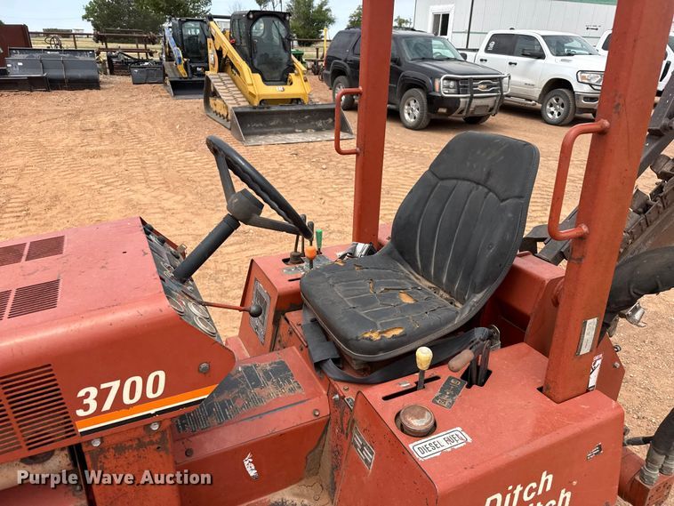 image for item EW4494 2003 Ditch Witch 3700 trencher