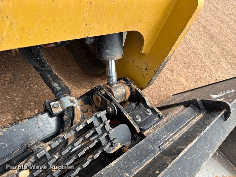 image for item EW4495 2022 Caterpillar 299D3 tracked skid steer loader