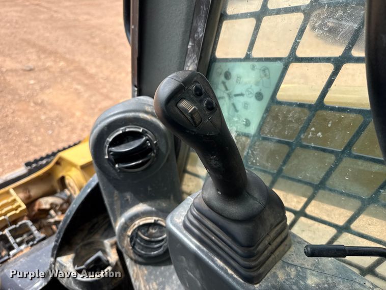 image for item EW4495 2022 Caterpillar 299D3 tracked skid steer loader