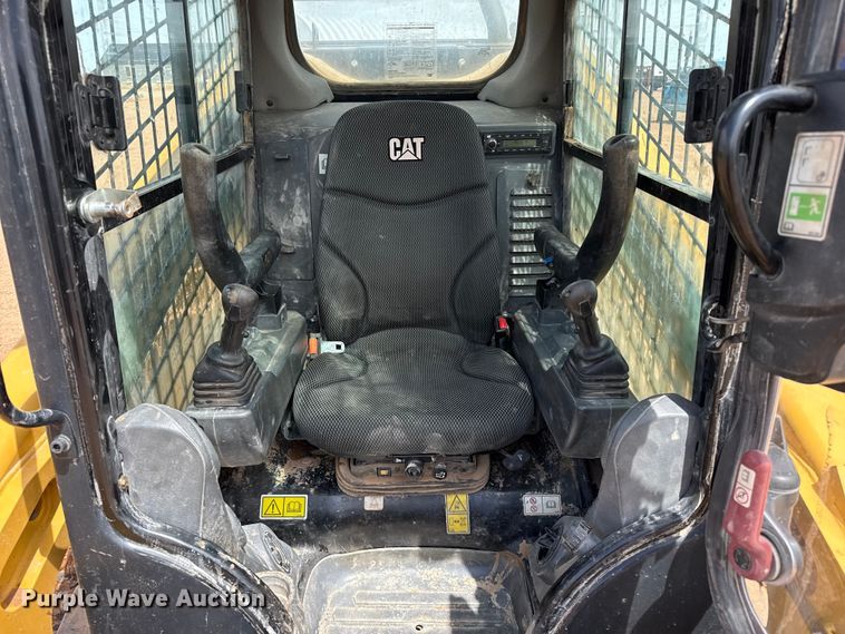 image for item EW4496 2023 Caterpillar 299D3 tracked skid steer loader