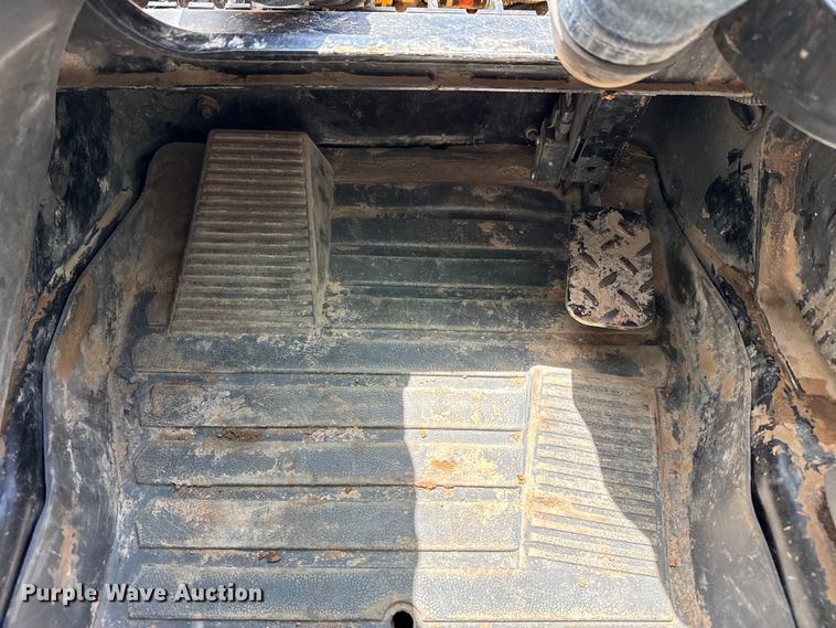 image for item EW4496 2023 Caterpillar 299D3 tracked skid steer loader