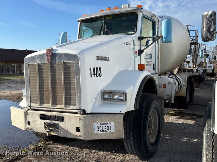 image for item FB3277 2009 Kenworth T800 ready mix truck