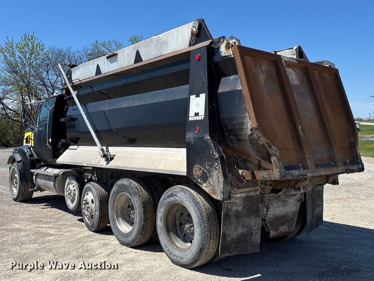 image for item FB3377 2004 Sterling L9500 dump truck