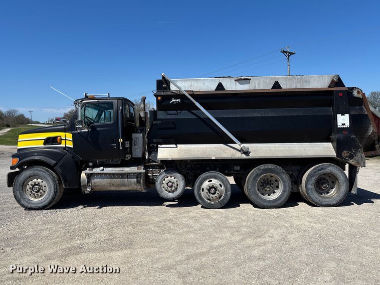 image for item FB3377 2004 Sterling L9500 dump truck