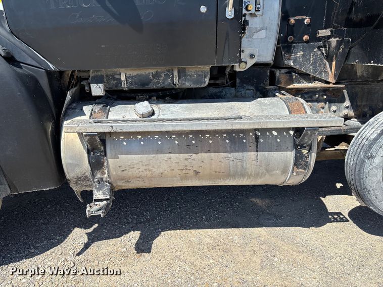 image for item FB3377 2004 Sterling L9500 dump truck