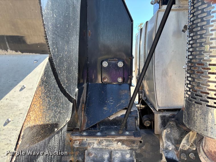 image for item FB3377 2004 Sterling L9500 dump truck