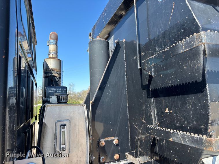 image for item FB3377 2004 Sterling L9500 dump truck