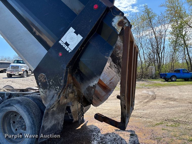image for item FB3377 2004 Sterling L9500 dump truck