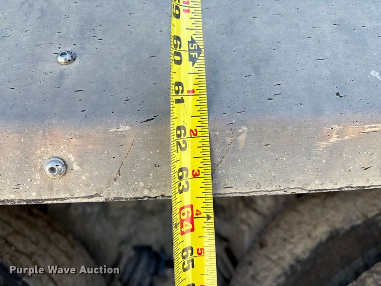 image for item FB3377 2004 Sterling L9500 dump truck