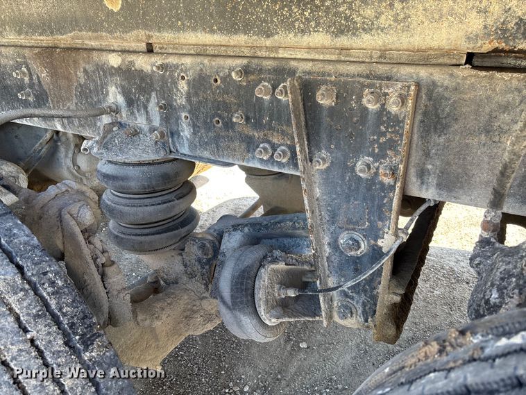 image for item FB3377 2004 Sterling L9500 dump truck