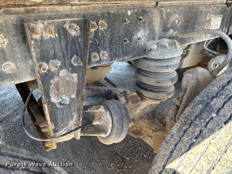 image for item FB3377 2004 Sterling L9500 dump truck