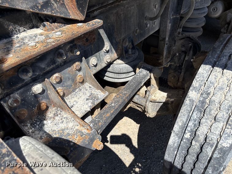 image for item FB3377 2004 Sterling L9500 dump truck