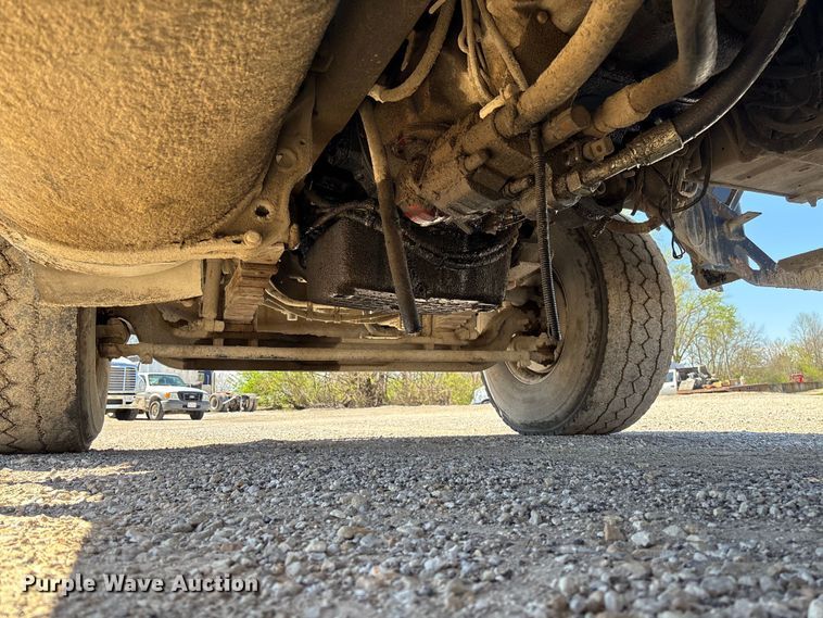 image for item FB3377 2004 Sterling L9500 dump truck