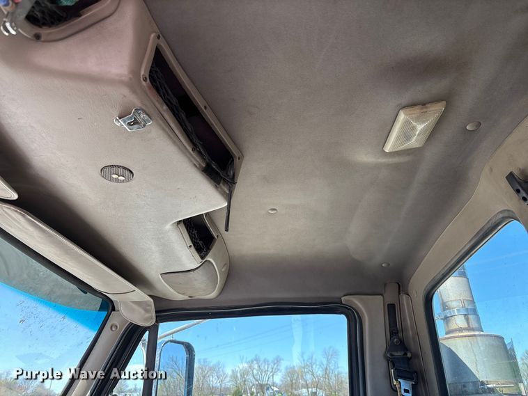 image for item FB3377 2004 Sterling L9500 dump truck