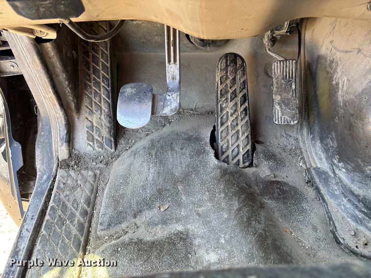 image for item FB3377 2004 Sterling L9500 dump truck