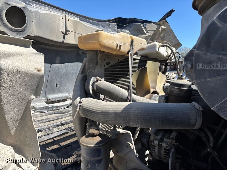 image for item FB3377 2004 Sterling L9500 dump truck