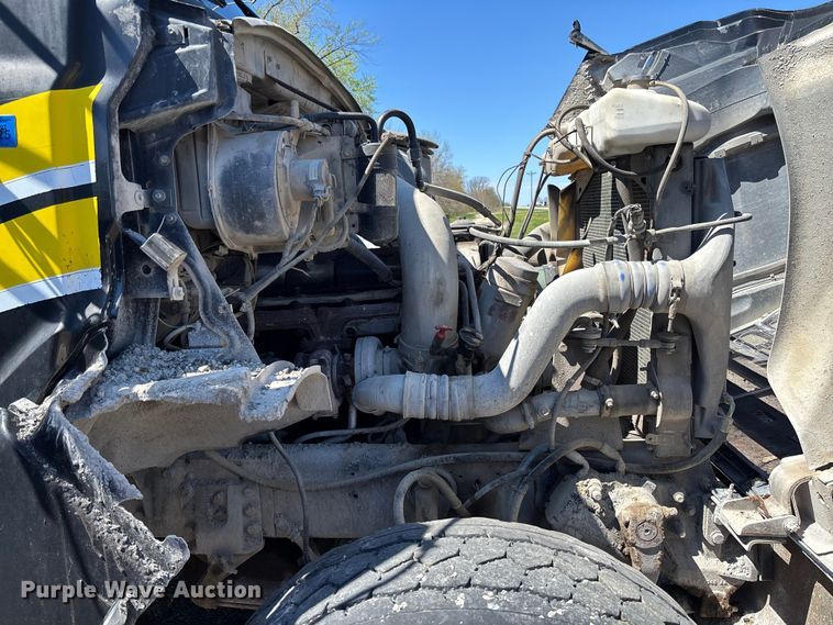 image for item FB3377 2004 Sterling L9500 dump truck
