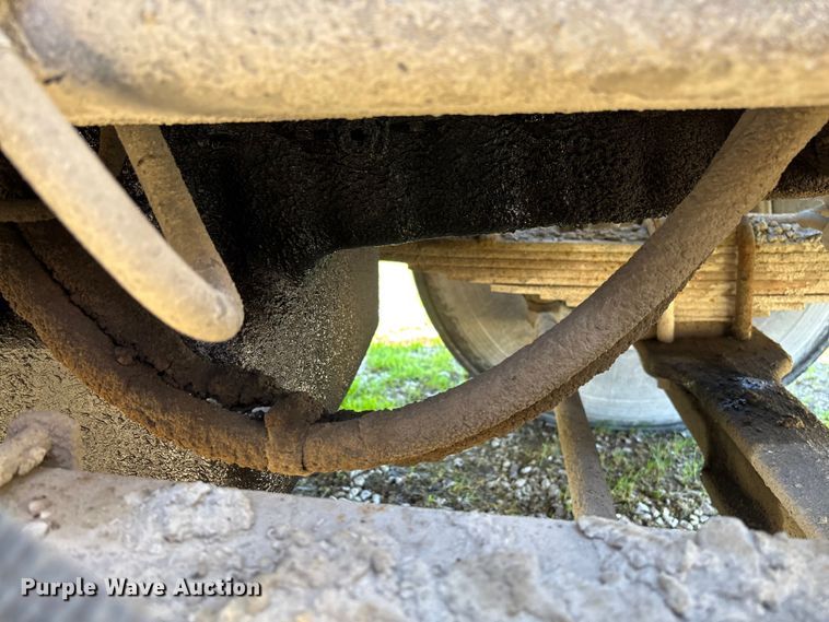 image for item FB3377 2004 Sterling L9500 dump truck