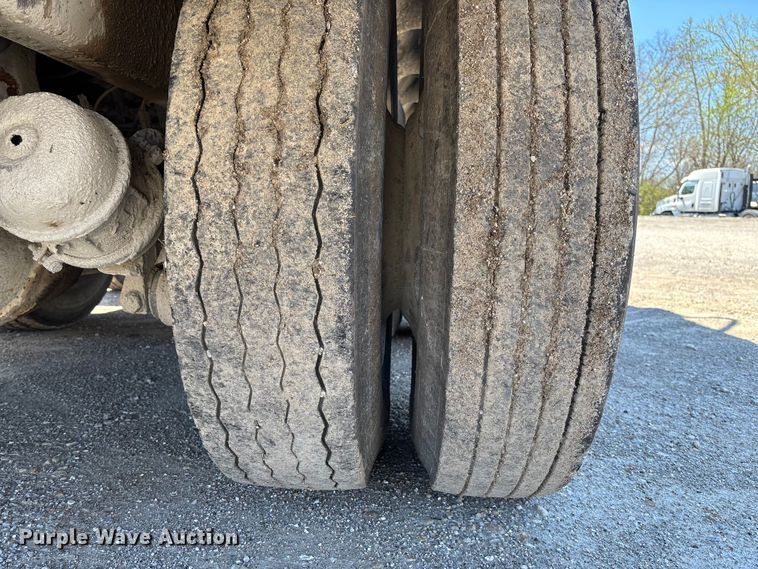 image for item FB3377 2004 Sterling L9500 dump truck