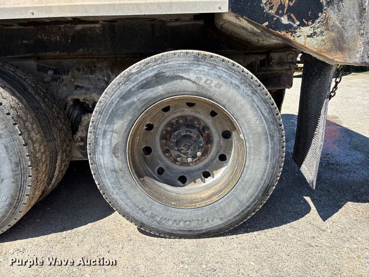 image for item FB3377 2004 Sterling L9500 dump truck
