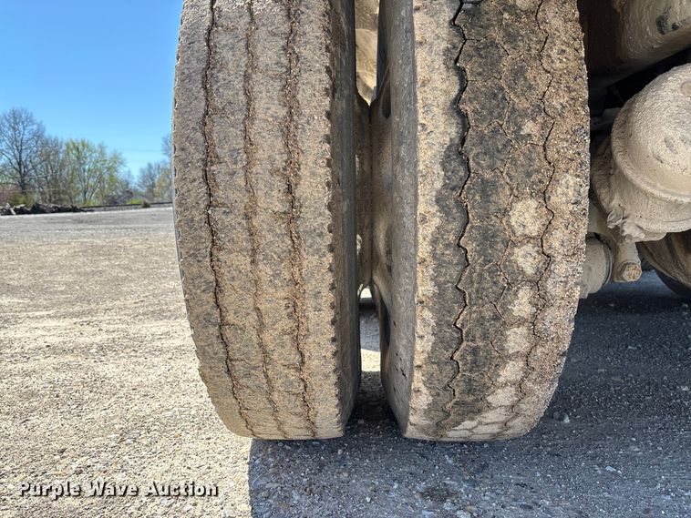 image for item FB3377 2004 Sterling L9500 dump truck