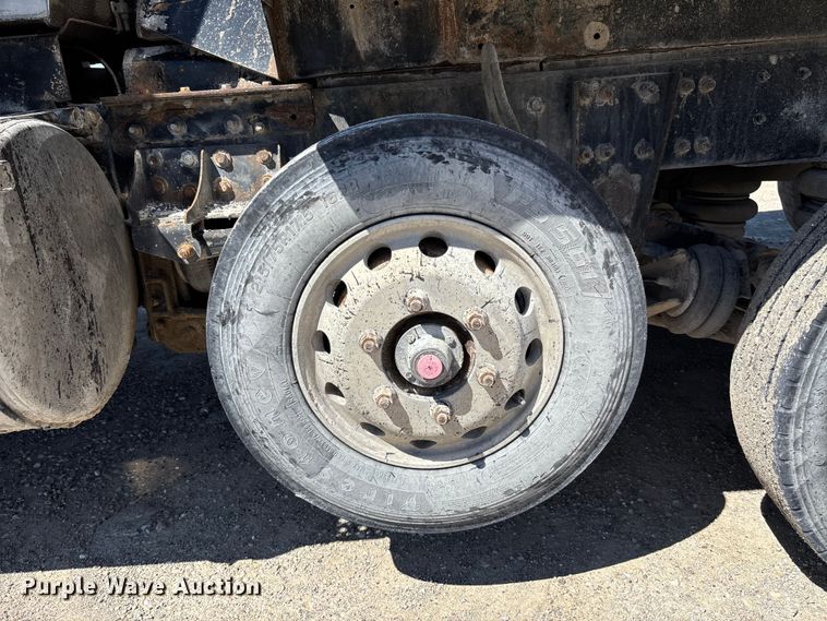 image for item FB3377 2004 Sterling L9500 dump truck