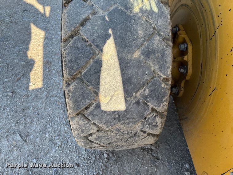 image for item FB3461 2019 Caterpillar 262D skid steer loader
