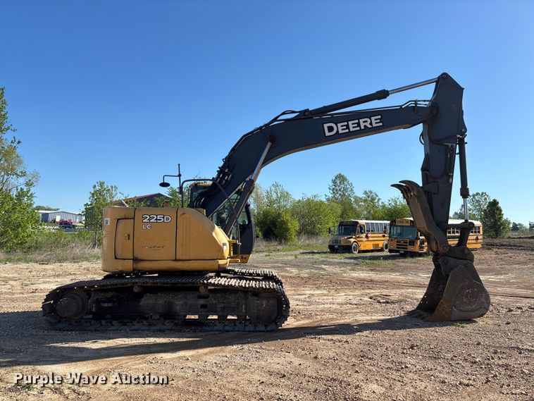 image for item FB3462 2012 John Deere FF225DX excavator