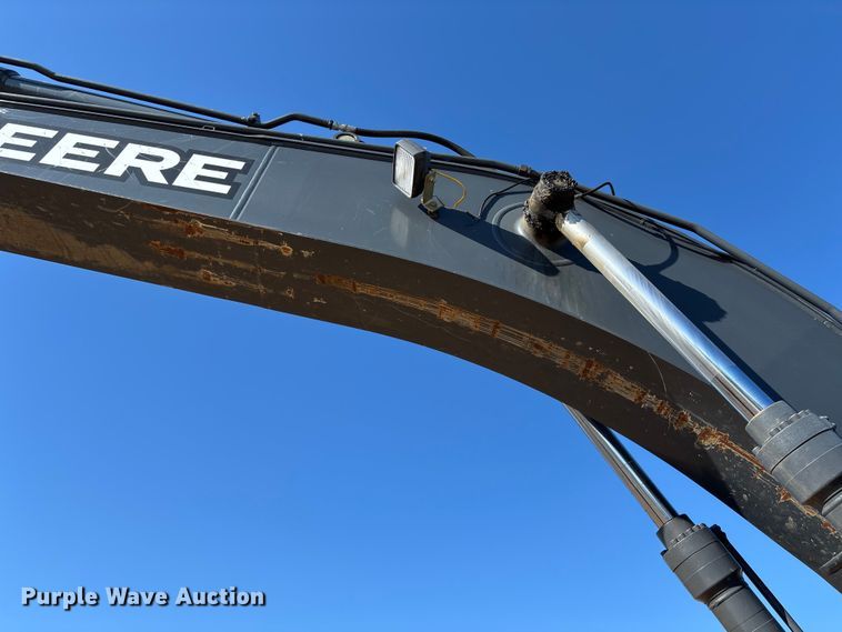 image for item FB3462 2012 John Deere FF225DX excavator