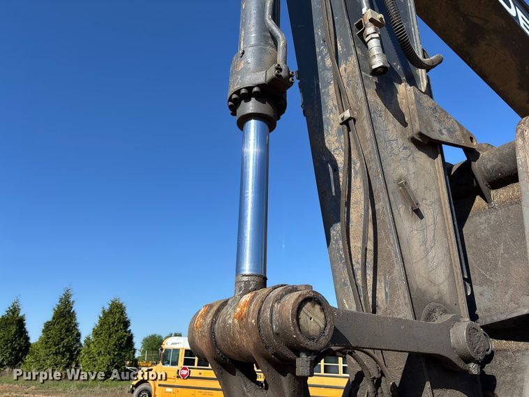 image for item FB3462 2012 John Deere FF225DX excavator
