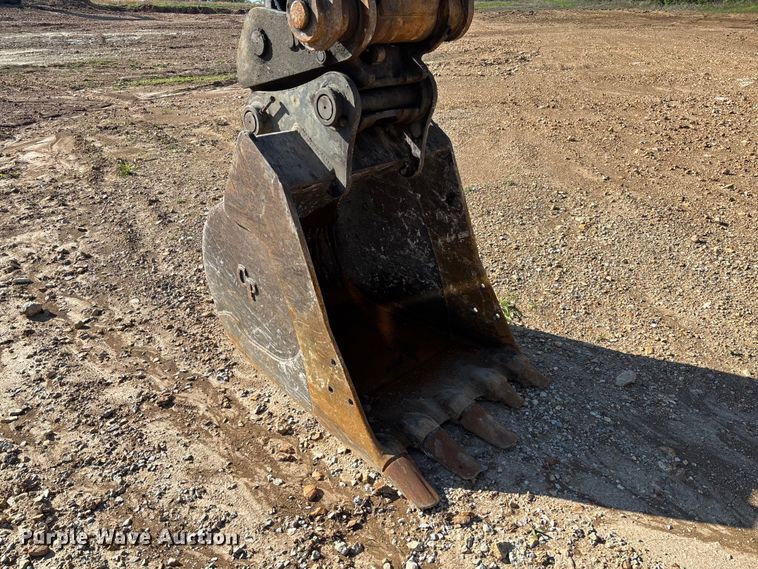 image for item FB3462 2012 John Deere FF225DX excavator
